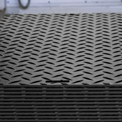 Blue Gator Ground Protection Diamond Mat 1/2 Inch x 3x8 Ft.