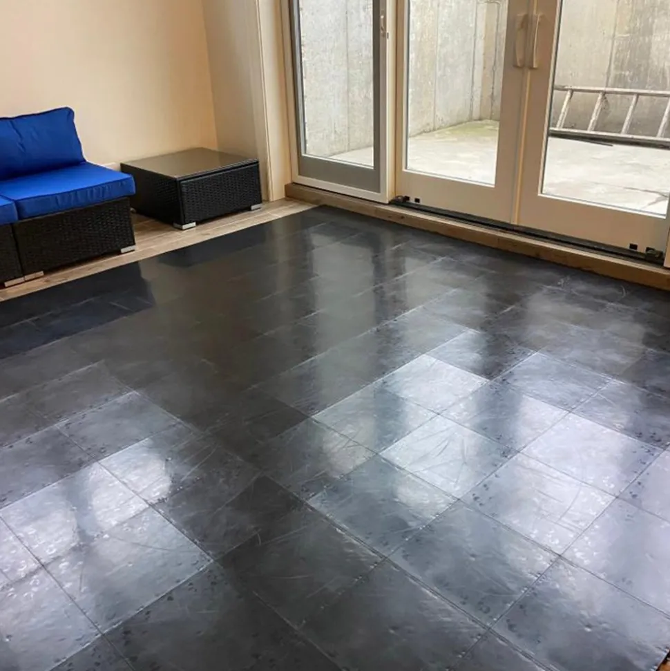 Court Floor Tile Flat Top 5/8 Inch x 1x1 Ft.