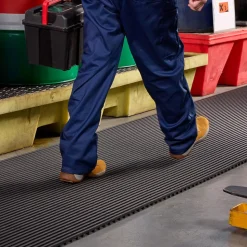 Flexigrid Industrial Matting 2 x 33 ft Roll