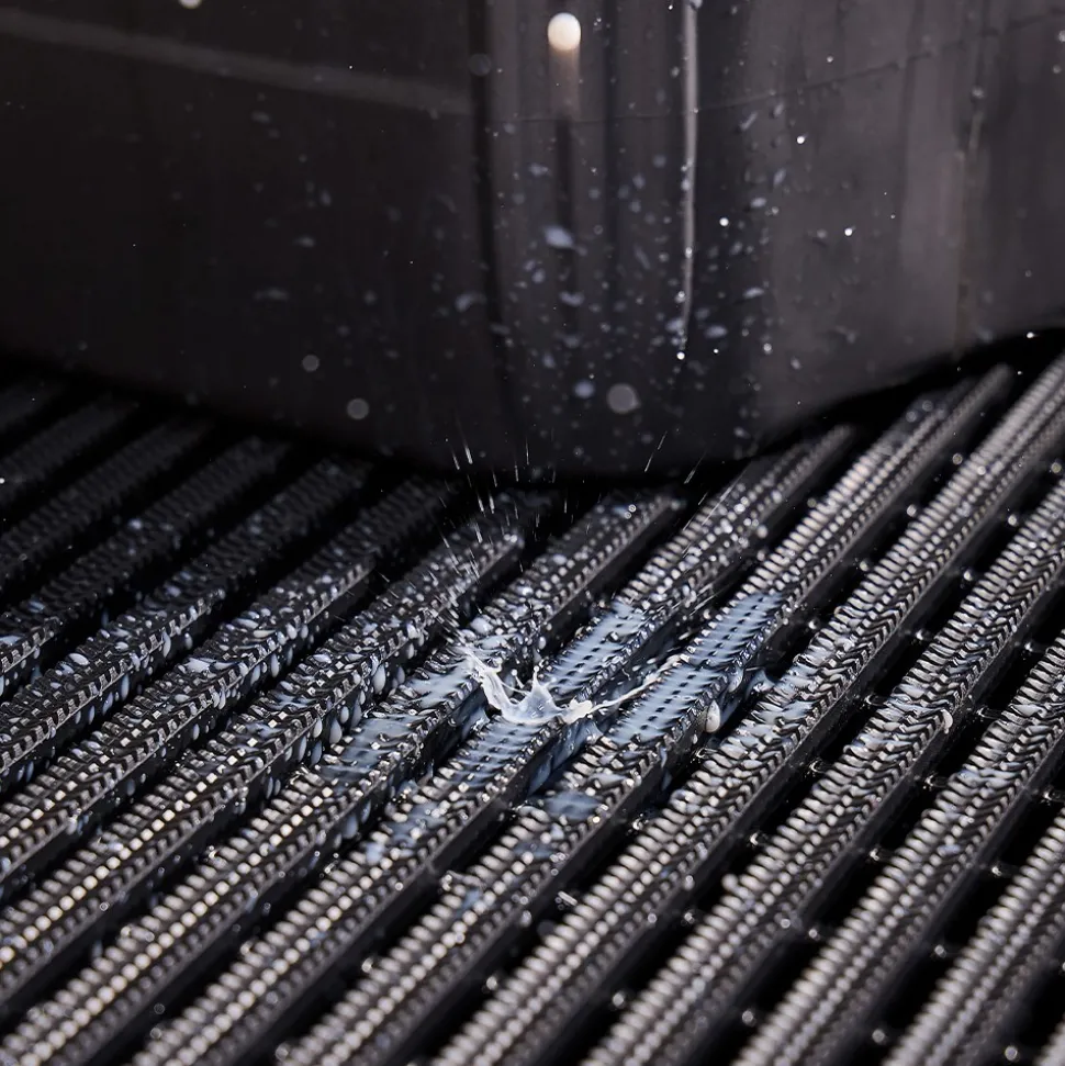 Flexigrid Industrial Matting 3 x 16.5 ft Roll