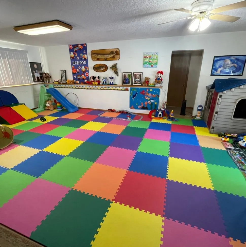 Foam Kids and Gym Mats Premium 5/8 Inch x 2x2 Ft.