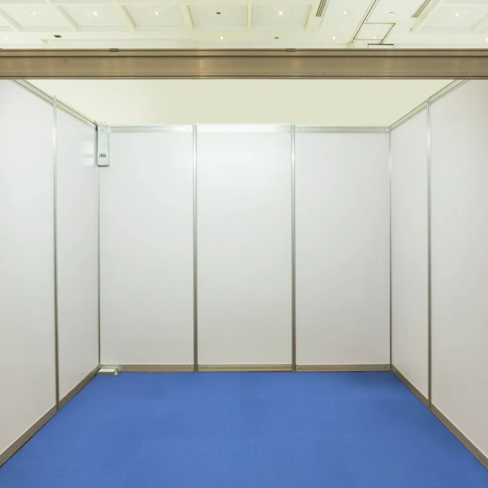 Foam Premium Interlocking Trade Show Mats 20x30 Ft. Kit