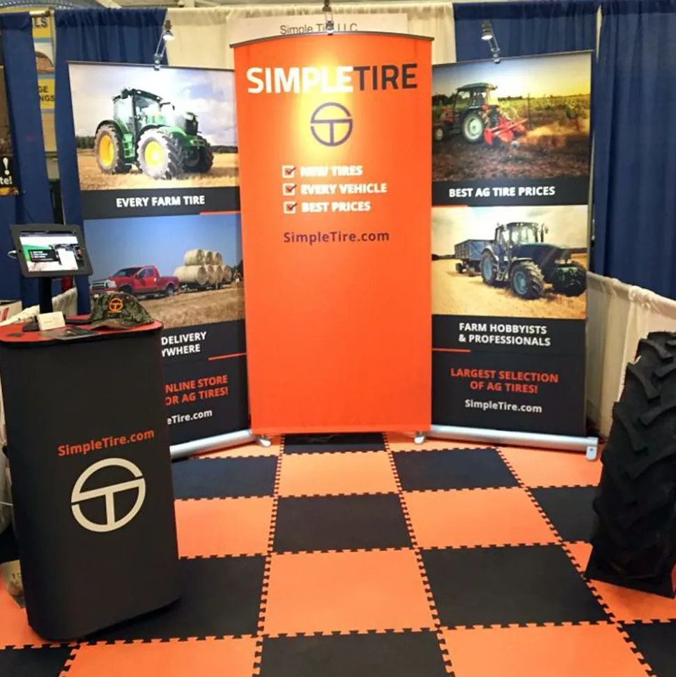 Foam Premium Interlocking Trade Show Mats 20x30 Ft. Kit