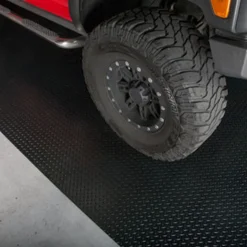 G-Floor Diamond Tread Garage Floor Roll 1.9 mm x 8.6x24 Ft.