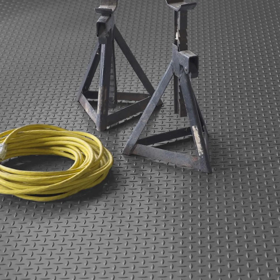 G-Floor Diamond Tread Vinyl Multipurpose Roll 1.9 mm x 5x10 Ft.
