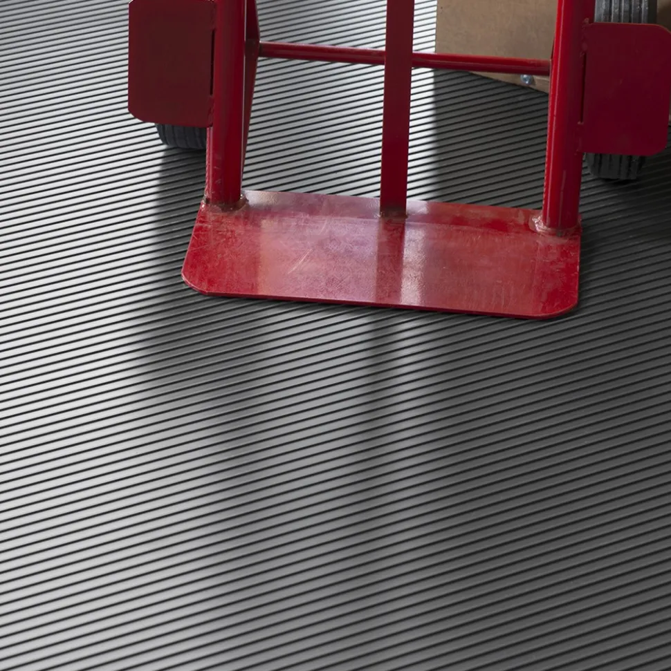 G-Floor Ribbed Tread Garage Floor Roll 1.4 mm x 8.5x22 Ft.