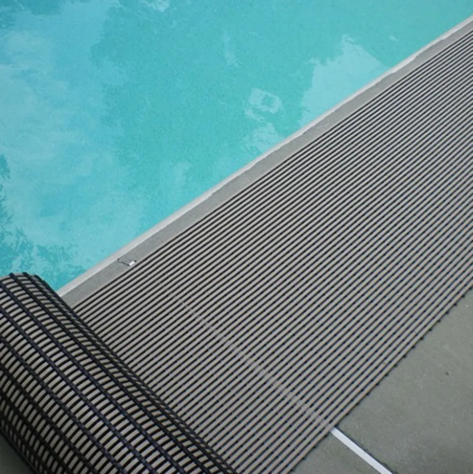 Heronrib Wet Area Safety Matting Roll 2 x 33 ft Roll