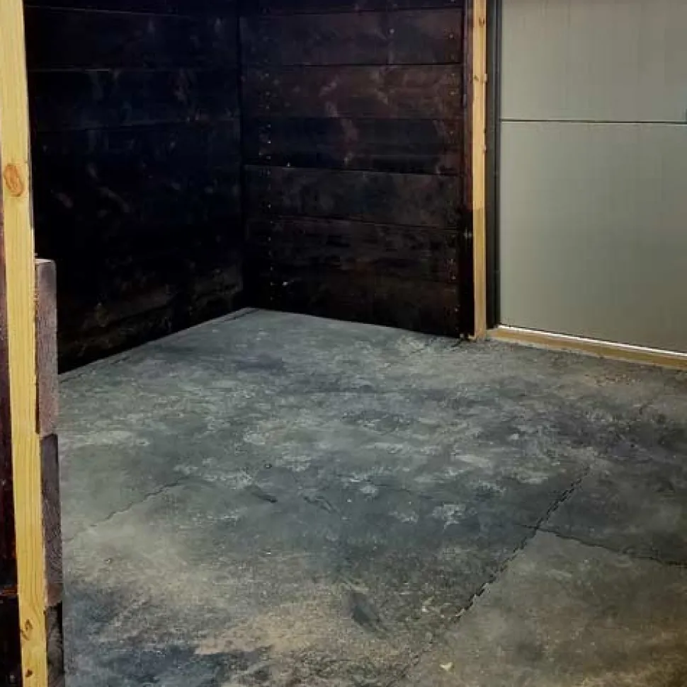 Horse Stall Mats Kit Cobblestone 3/4 Inch x 12x14 Ft.