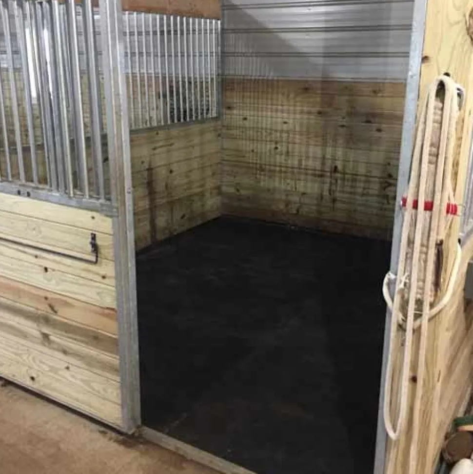 Horse Stall Mats Kit Cobblestone 3/4 Inch x 12x14 Ft.