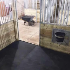 Horse Stall Mats Kit Cobblestone 3/4 Inch x 14x14 Ft.