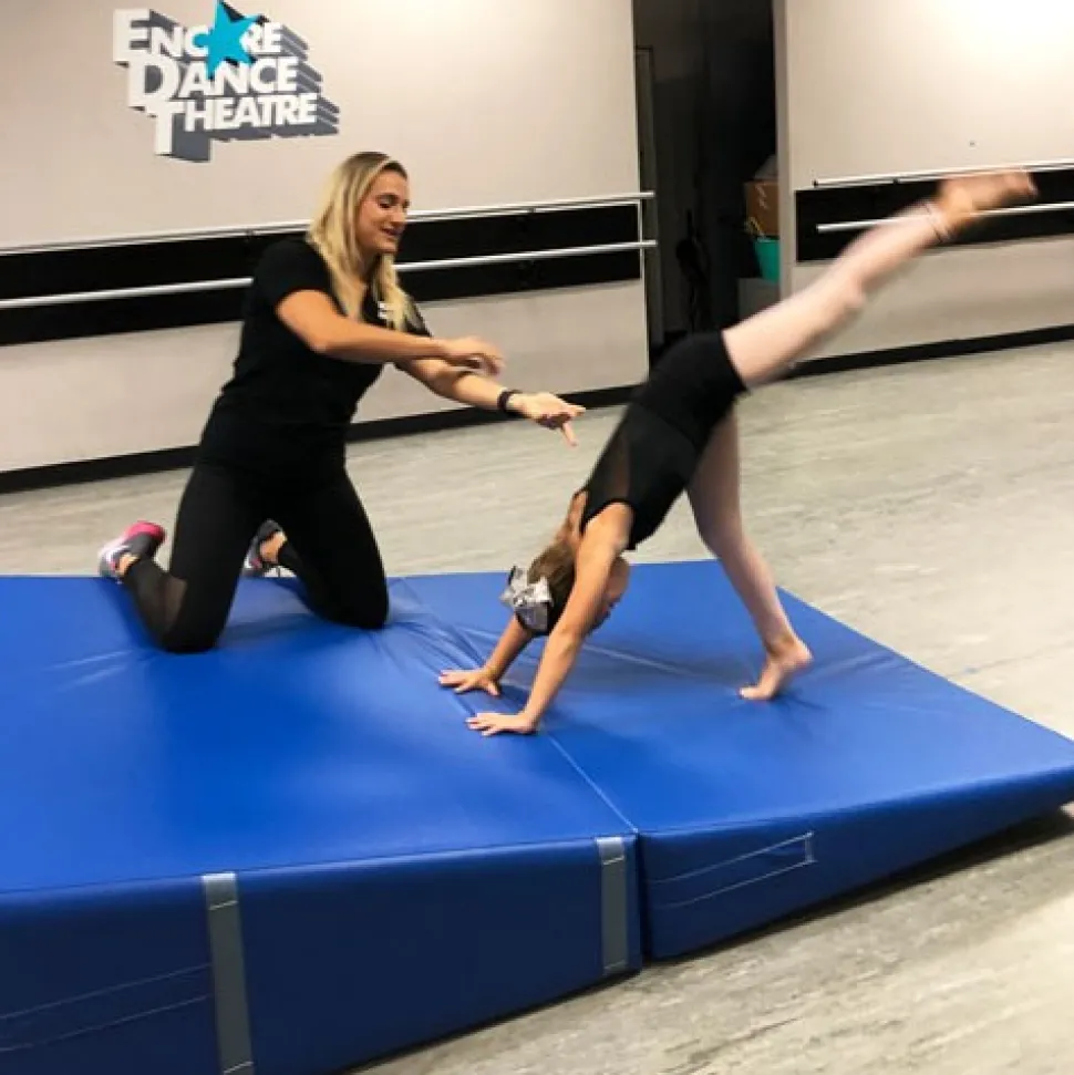 Incline Wedge Folding 60 x 84 x 18 Inches