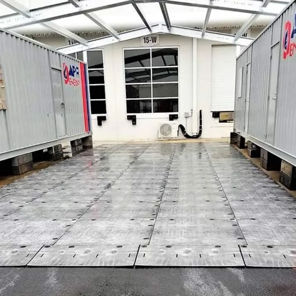 Matrax Heavy Duty Drivable Composite Mats 1.5 Inch x 3.89 x 3.89 Ft.