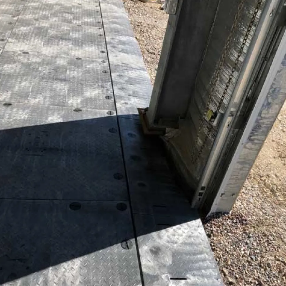 Matrax Male Ramp Locking 1.5 Inch x 1.5x3.6 Ft.