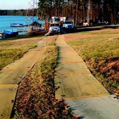 Mud-Traks Lawn Ground Protection Mat - Rope Handles 5/16 Inch x 22 Inches x 8 Ft.
