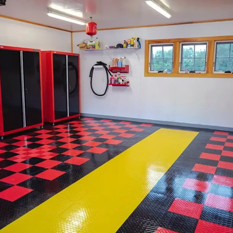 RaceDeck Diamond TuffShield Garage Floor Tile 1/2 Inch x 1x1 Ft.