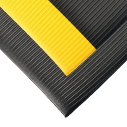 Razorback Anti-Fatigue Mat With Dyna-Shield 1/2 Inch x 4x60 Ft.
