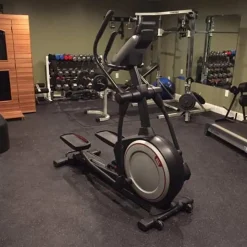 Rolled Rubber Sport 1/4 Inch Black Per SF