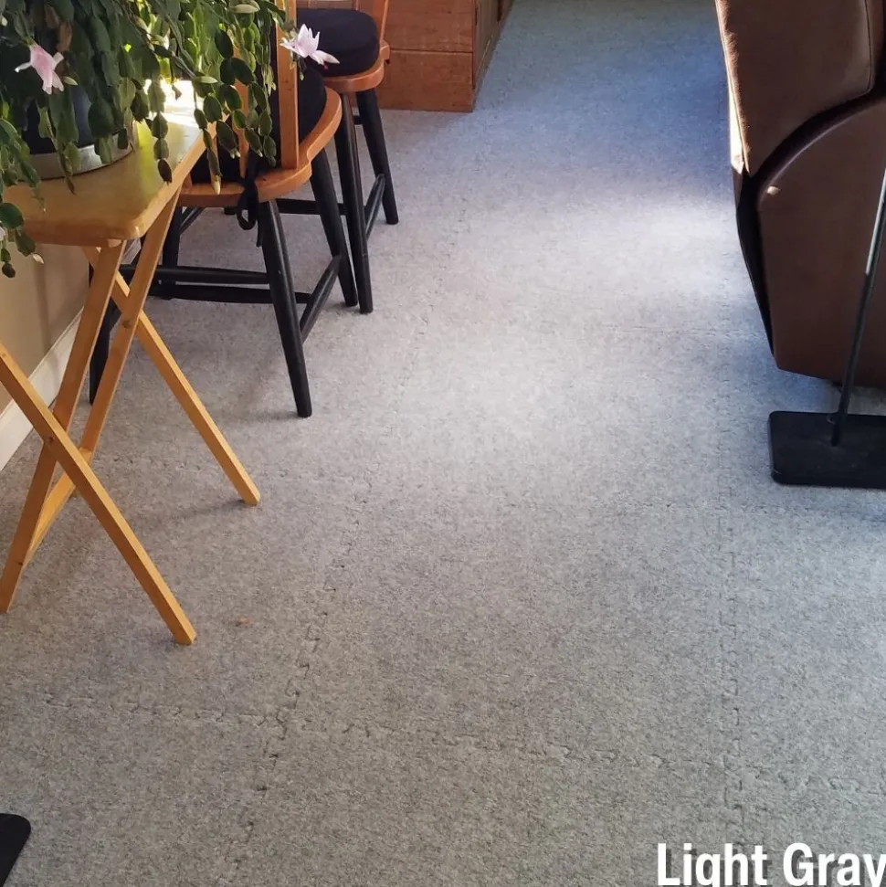 Royal Interlocking Carpet Tile 5/8 Inch x 2x2 Ft.