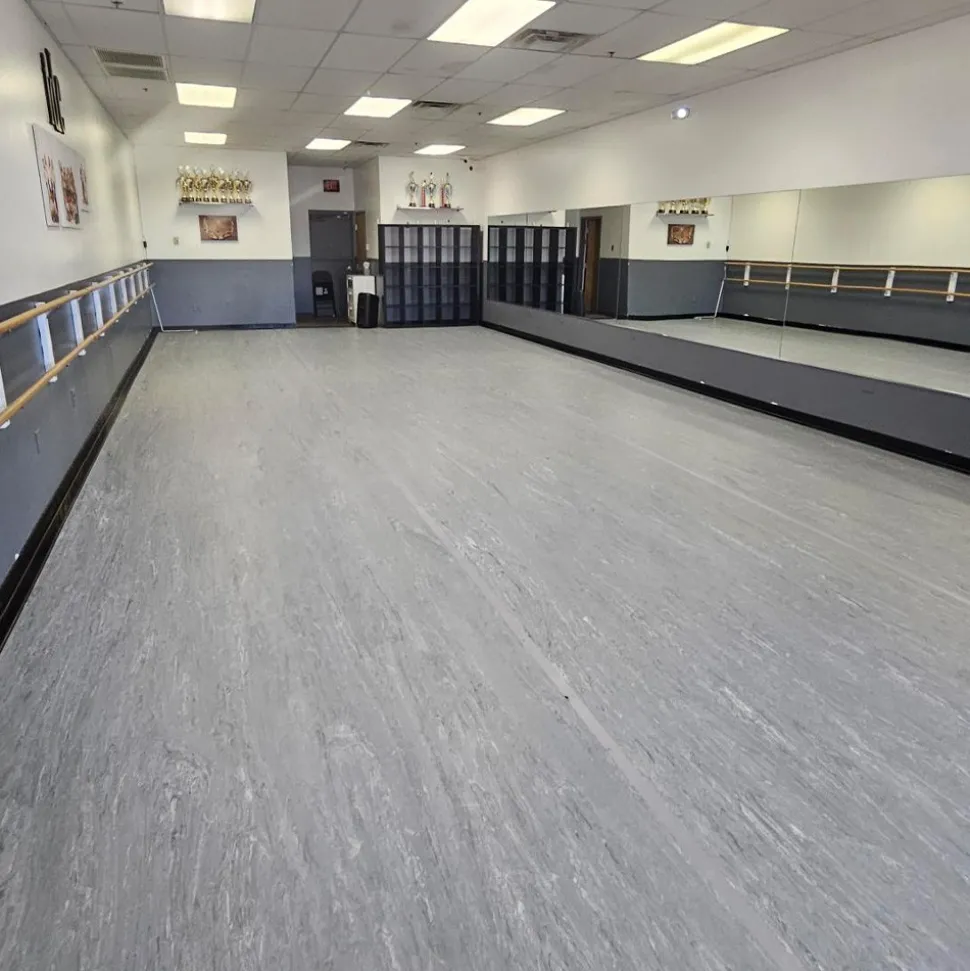 Standard XL Tap Dance Marley Roll Dark Marble Gray 79 Inches x 65.71 Ft.