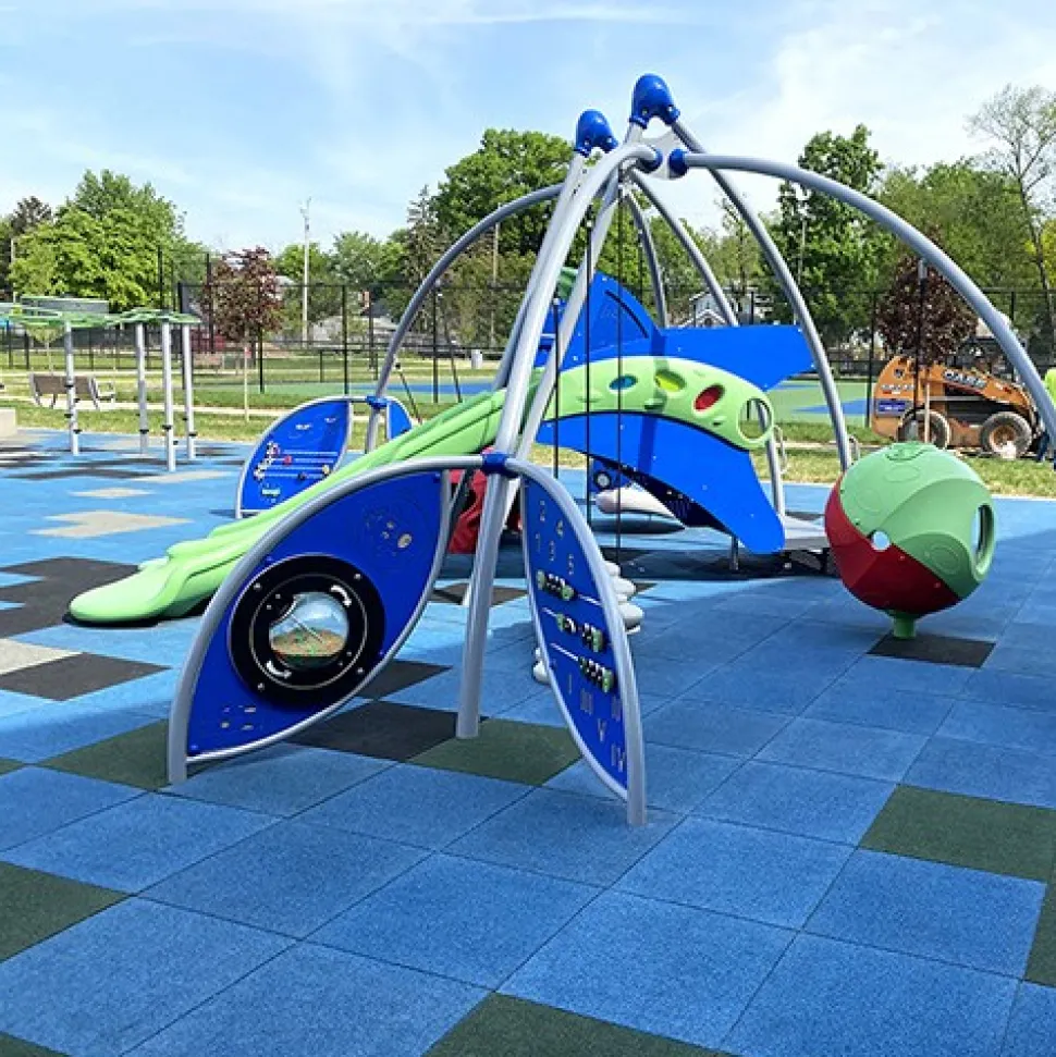 Sterling Playground Tile Black 4.25 Inch x 2x2 Ft.