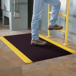 Supreme Sliptech Anti-Fatigue Mat Black/Yellow 4x60 feet