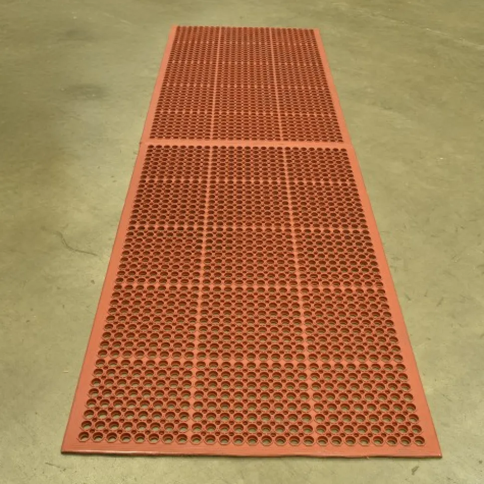VIP Topdek Senior Red Mat 36x118.5 Inches
