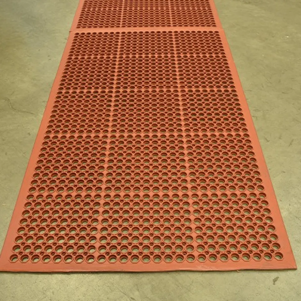 VIP Topdek Senior Red Mat 36x118.5 Inches