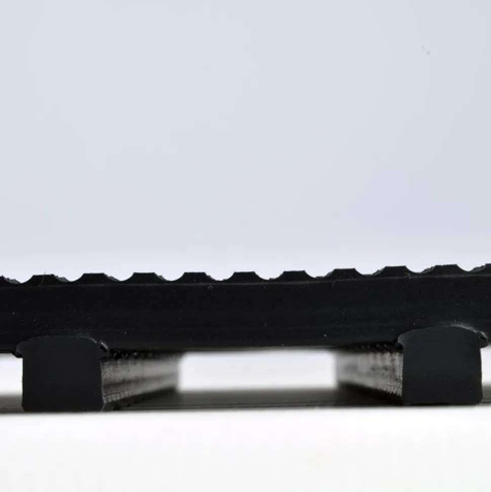 Vynagrip Heavy Duty Industrial Matting Black 3 x 33 ft Roll