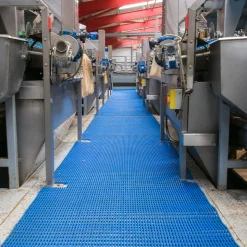 Vynagrip Heavy Duty Industrial Matting Colors 4 x 33 ft Roll