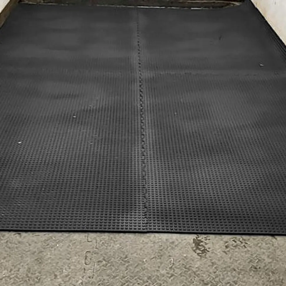 Washbay Button Top Rubber Mats 1/2 Inch 12x16 Ft Kit