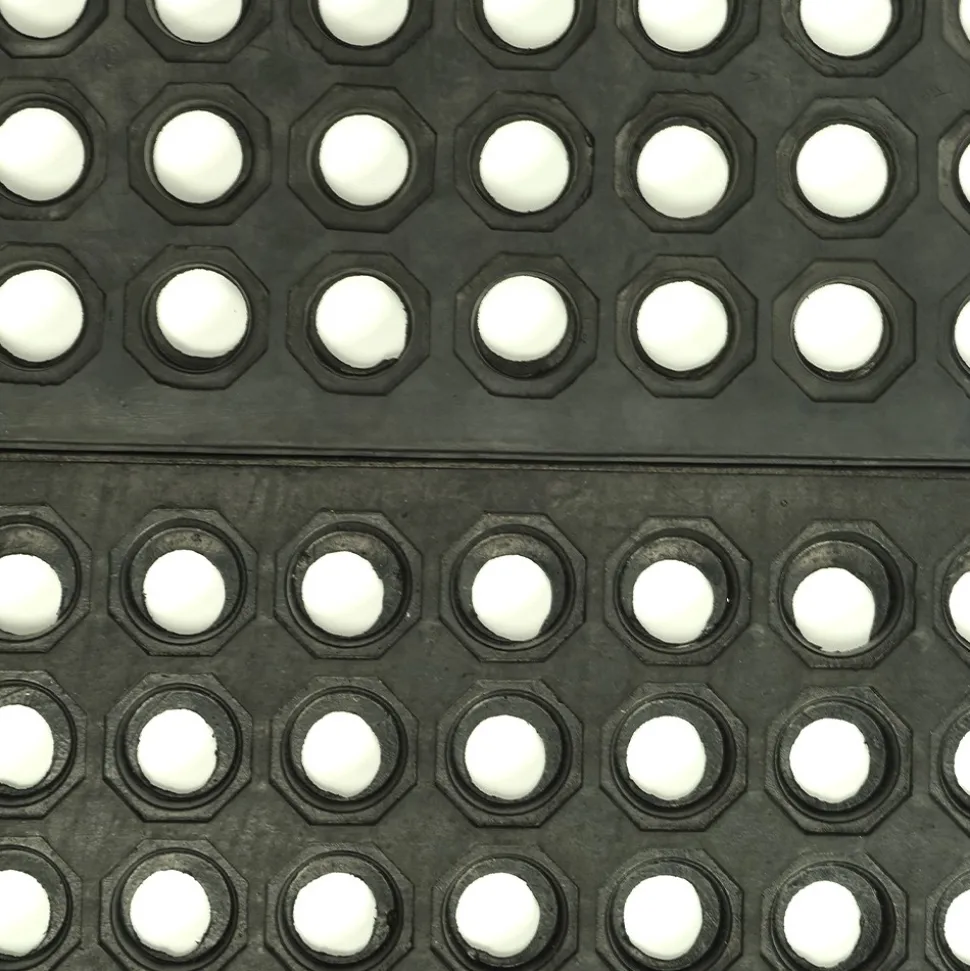Wash Rack Classic Interlocking Mat 1/2 Inch x 3x3 Ft.