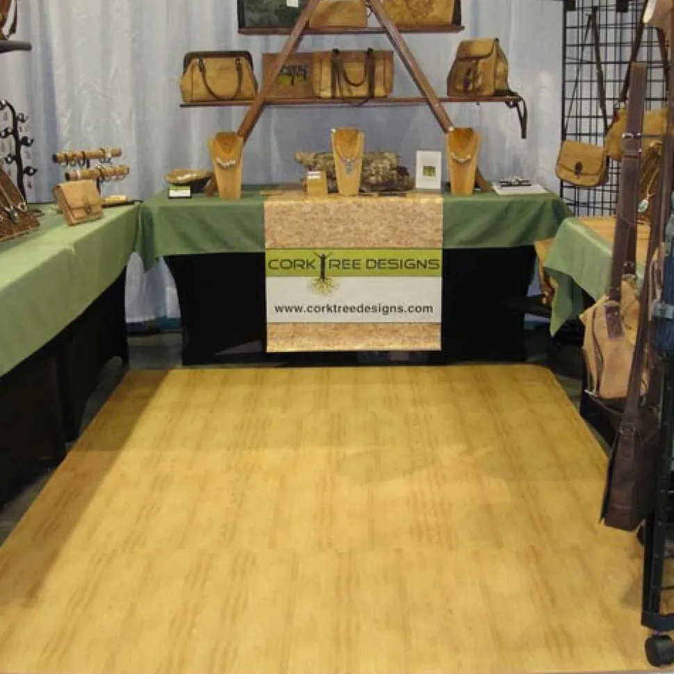 Wood Grain Reversible Interlocking Foam Tiles Trade Show 20x20 Ft. Kit